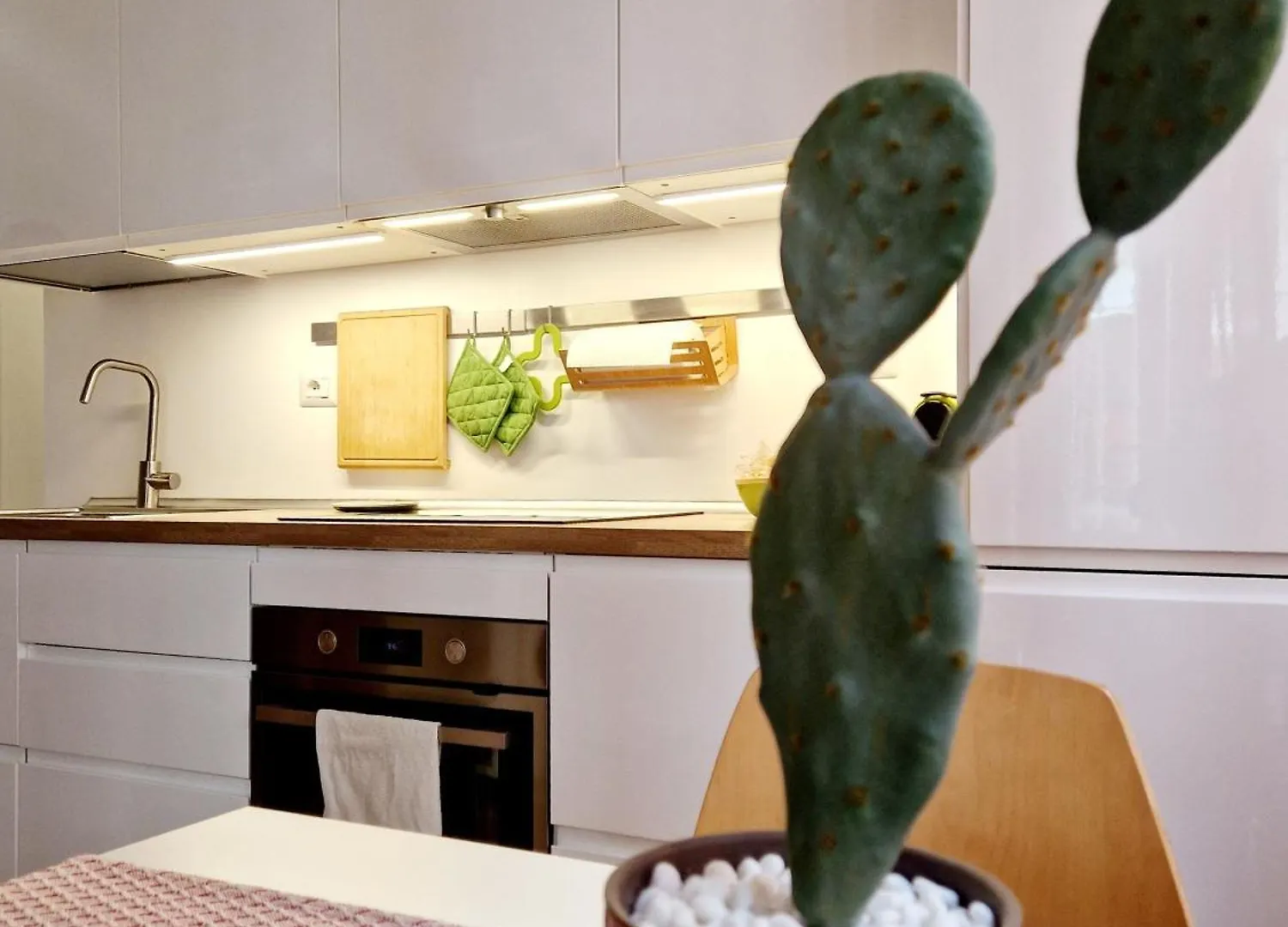 Dolce Naviglio Apartment Milan 0*,  Italy